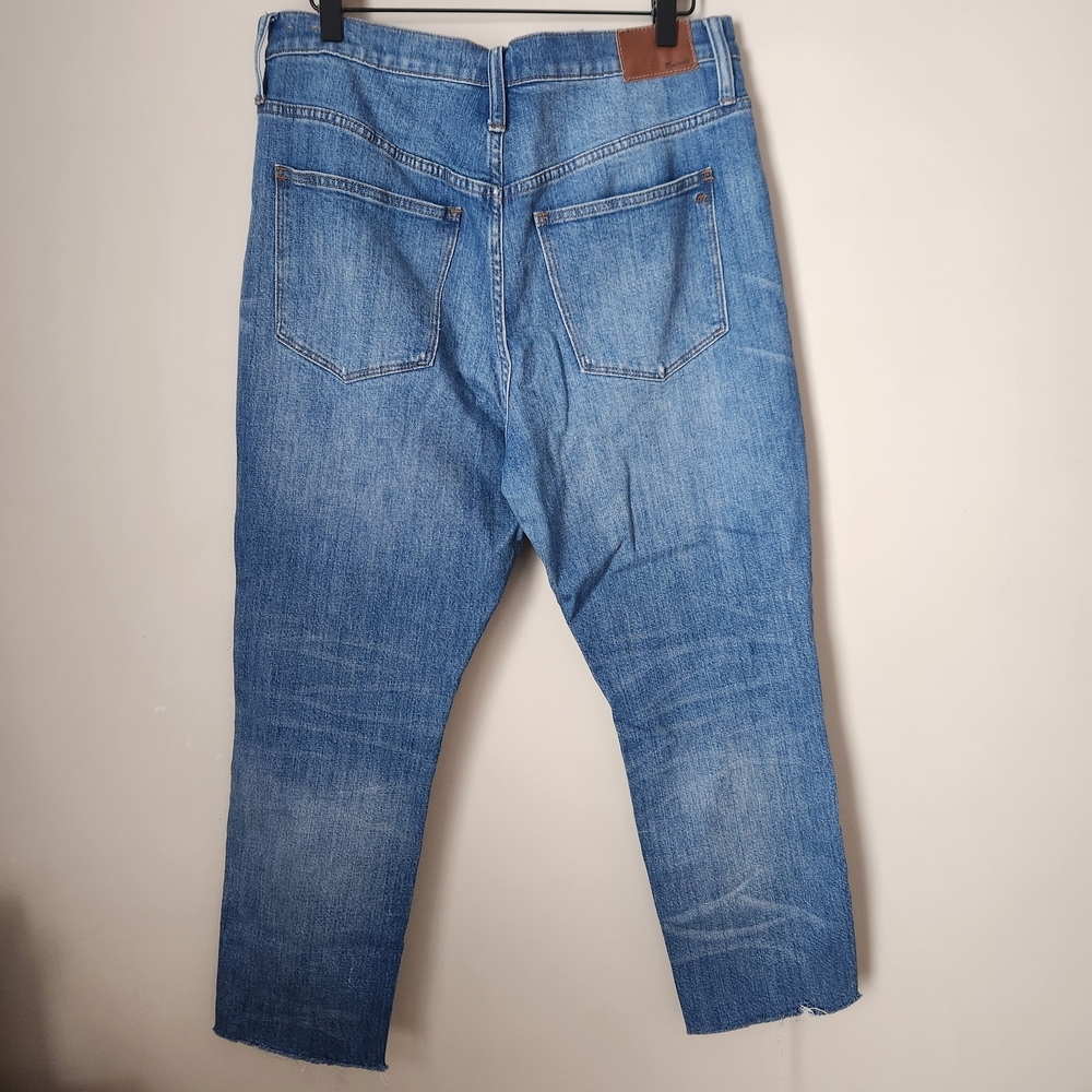 Madewell | The High-Rise Slim Boyfriend Distressed Raw Hem Jeans - Size 30 - Picture 5 of 10